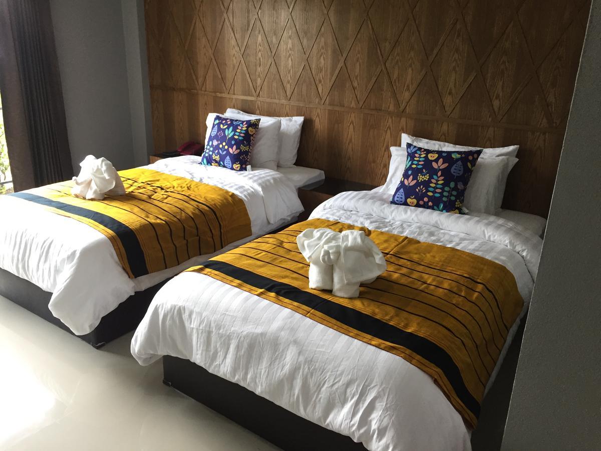Hobby Hotel Утрадит Екстериор снимка
