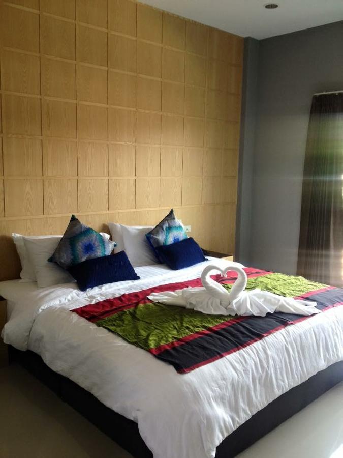 Hobby Hotel Утрадит Екстериор снимка